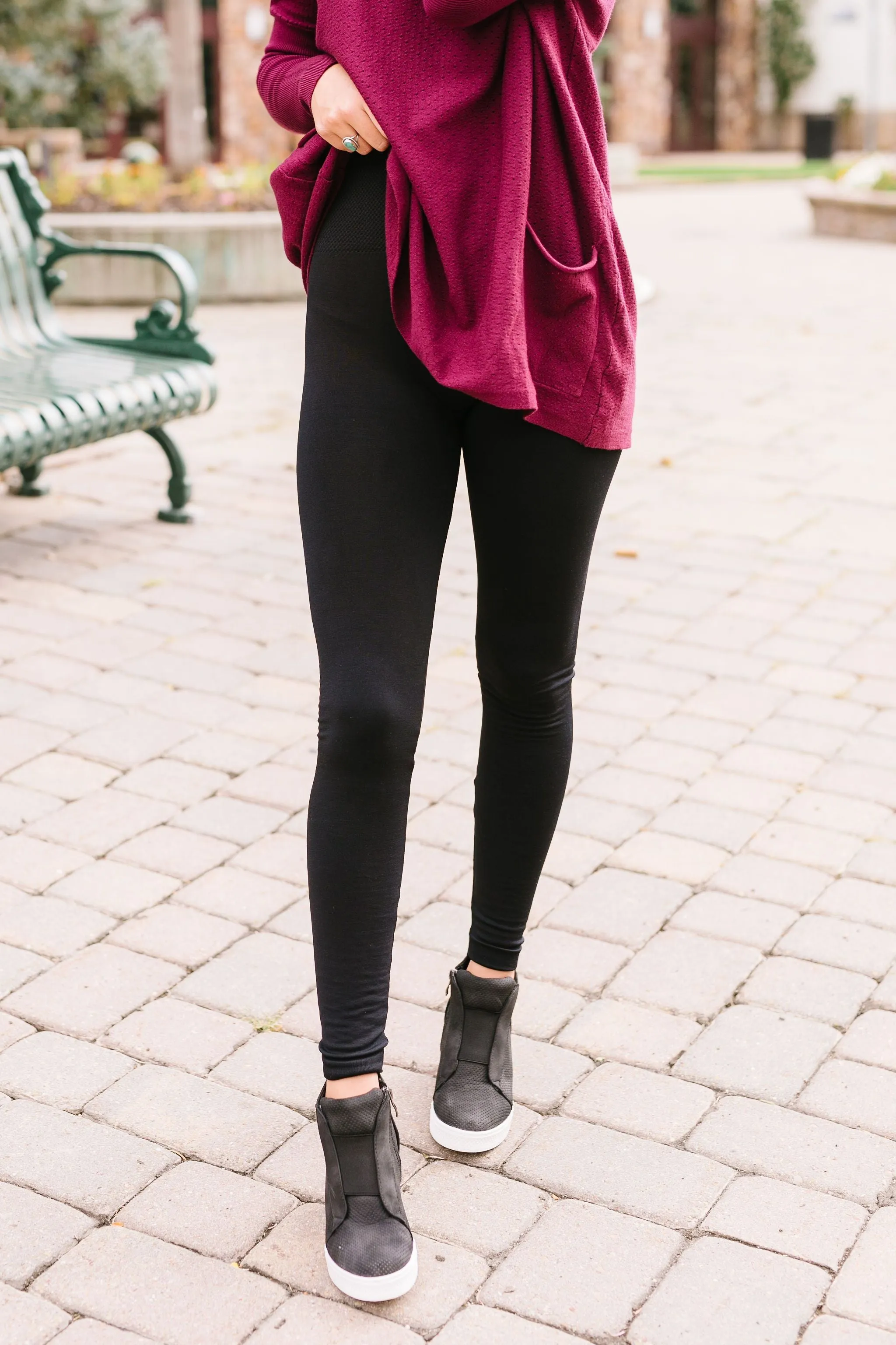 Fleece Lined Leggings In Black