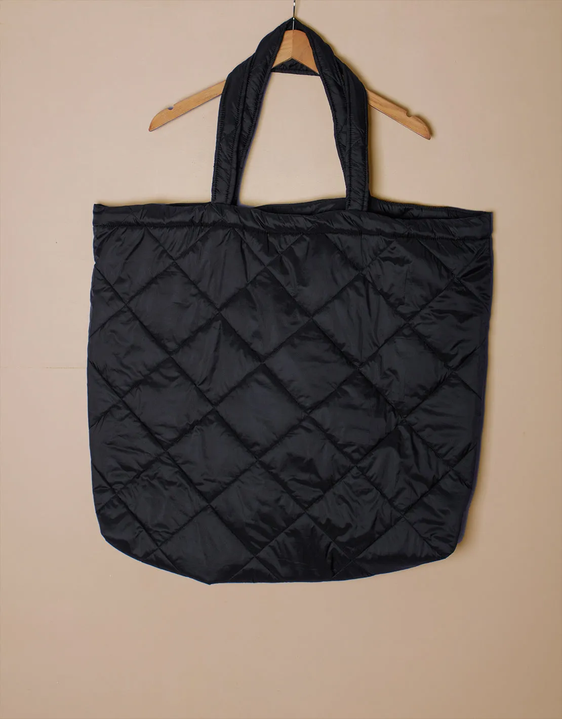 Quilted oversized tote bag