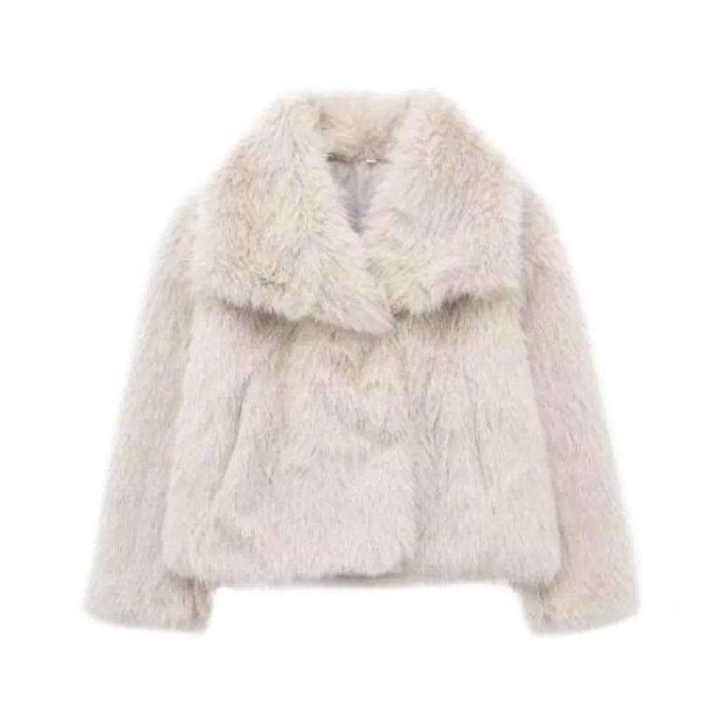 Trend4us Women's Luxe Plush Faux Fur Coat